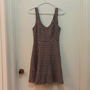 Lauren Conrad lovely dress, light pink background w black hearts pattern.